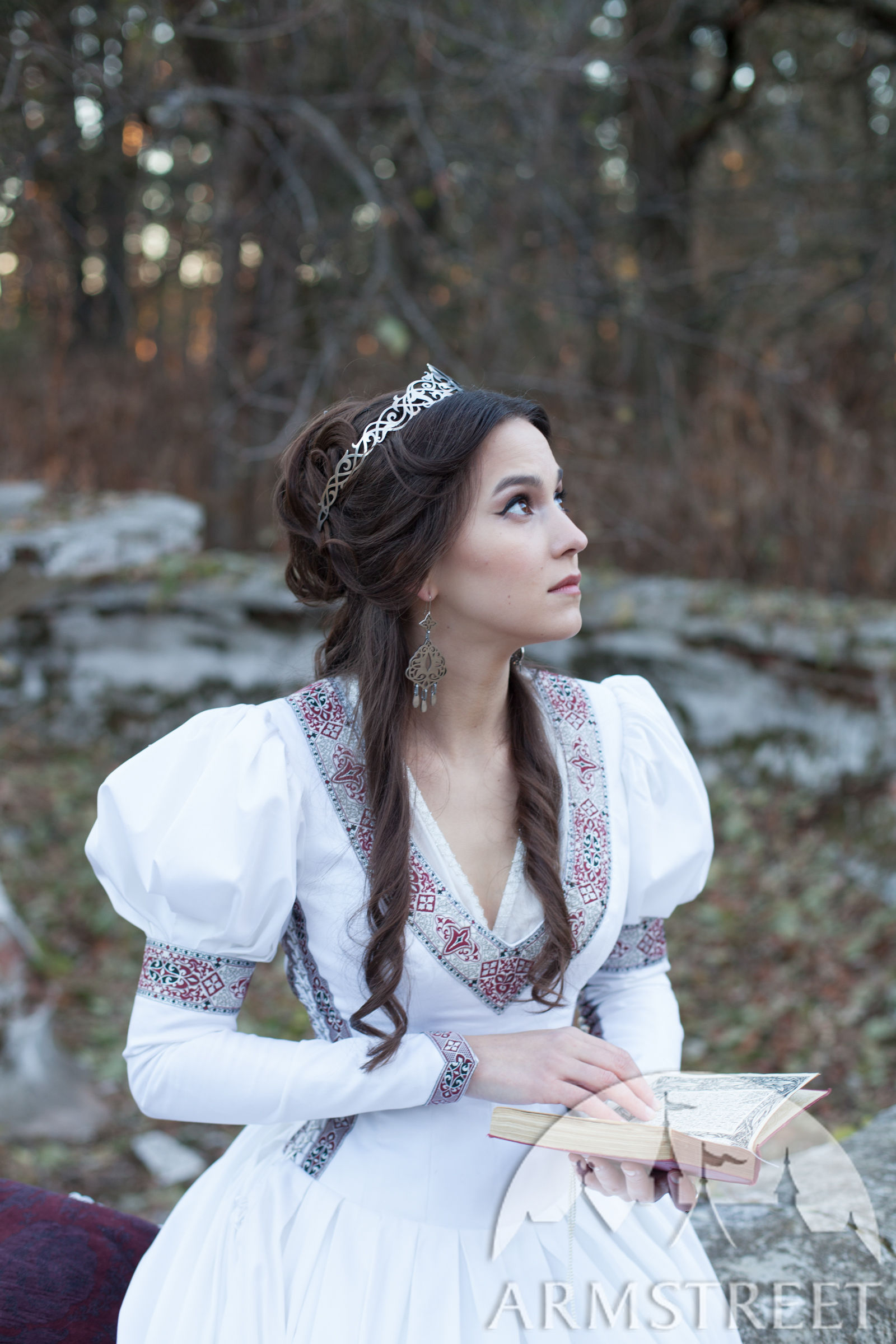 "Found Princess" Dress for period and medieval events. Available in