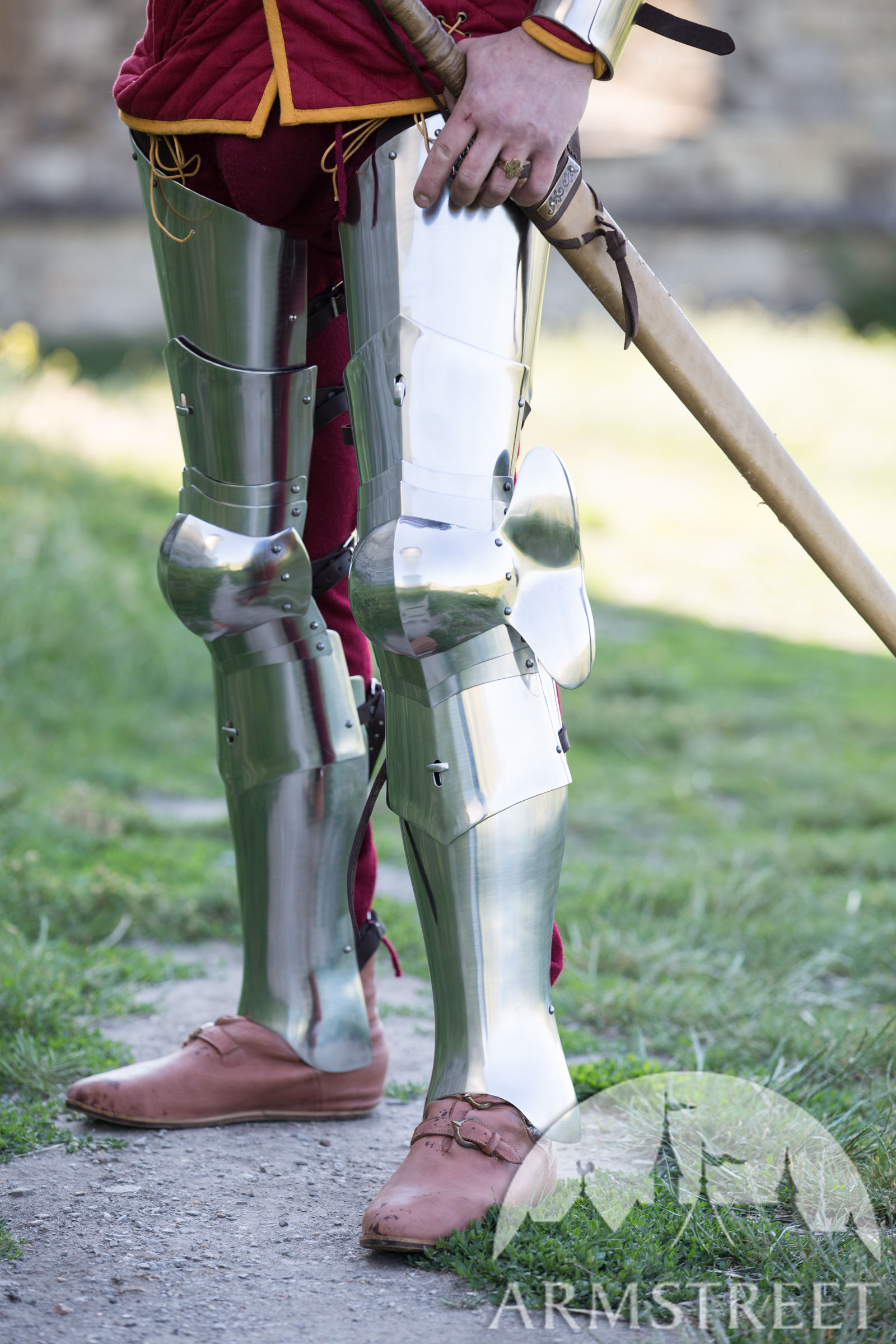 medieval-functional-leg-armor-3-in-1-fighting-set.jpg