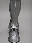 Medieval armor: functional full-round greaves