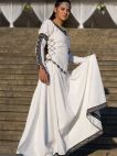 MEDIEVAL WHITE COTTON DRESS AND BODICE 