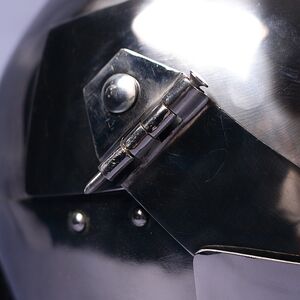 Knight Helmet lock visor view