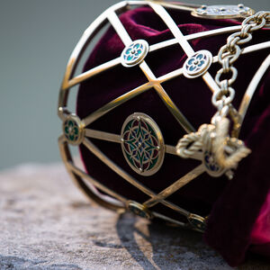 Brass and velvet basket bag “Key Keeper”
