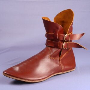 Classic  medieval  leather handmade  boots shoes