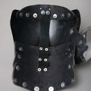 Inside view of Lady-warrior pauldron