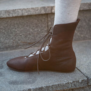  “Renaissance Memories” shoes
