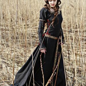 Medieval Dress "Lady hunter" 