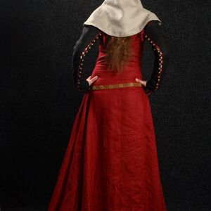 MEDIEVAL DRESS WITH DETACHABLE SLEEVES, GORGET AND HOOD " MEDIEVAL DREAM" 