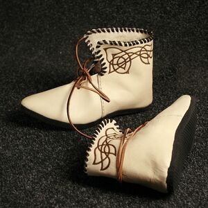NATURAL CELTIC MEDIEVAL BOOTS/SHOES