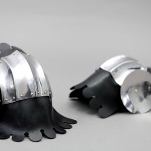 Medieval armour SCA knee cops