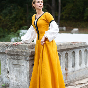 Middle Ages Gown Clothing "Townswoman”