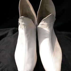 WHITE GOTHIC SHOES  LEATHER