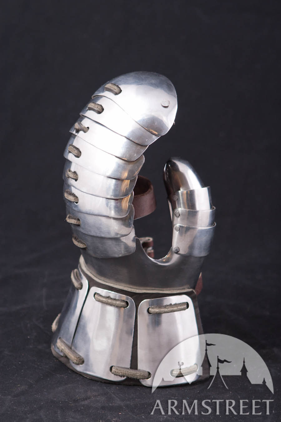 Great quality functional fighting armor - SCA or reenactment gauntlets ...