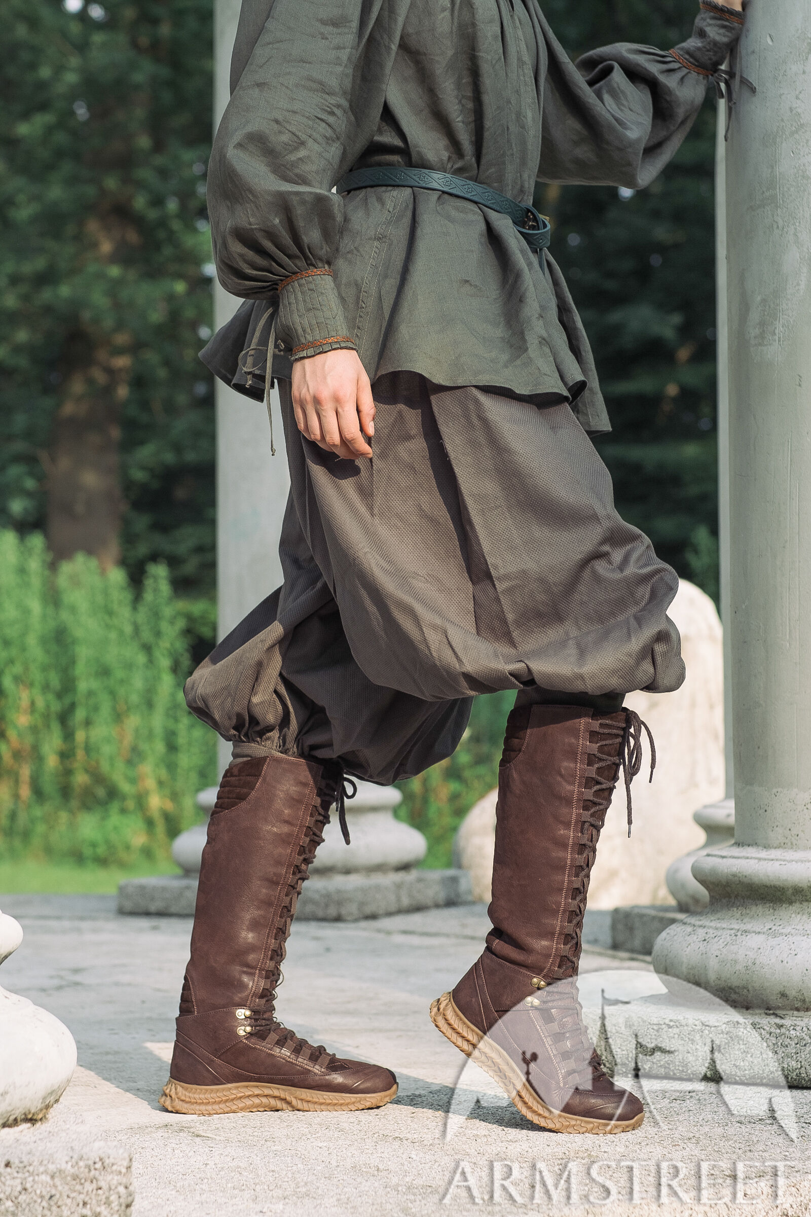 female-swordplay-high-dragon-