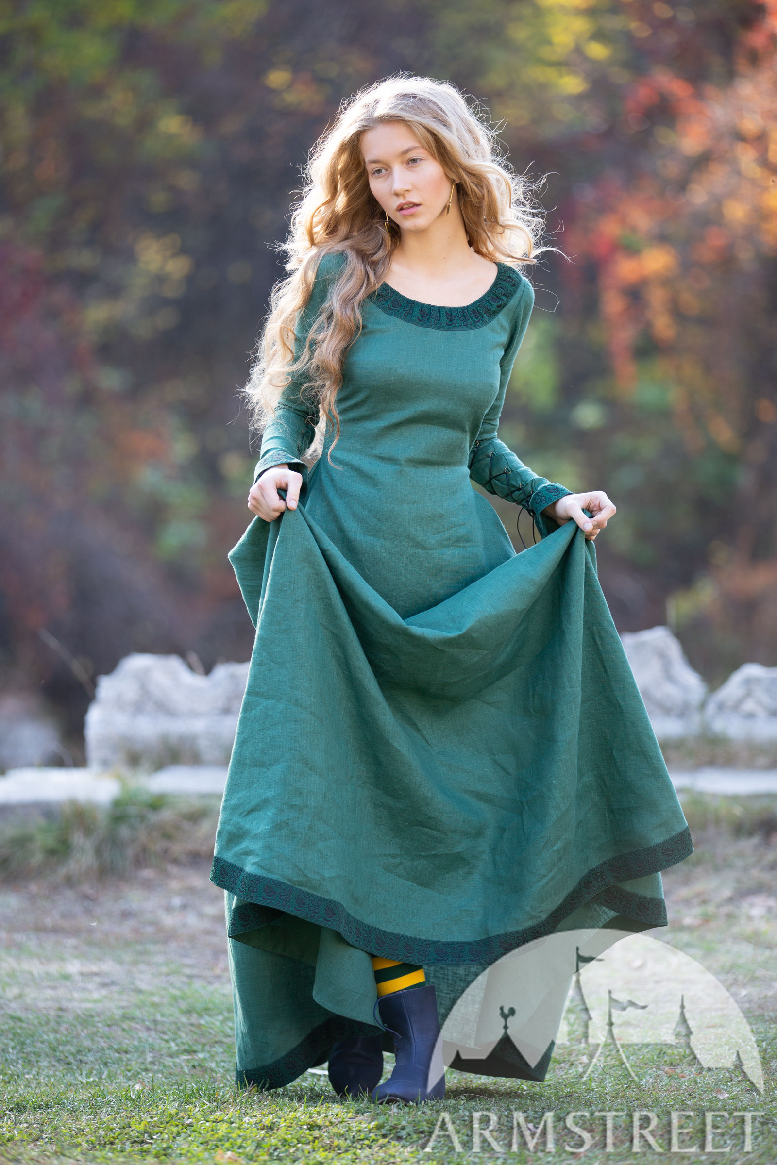 fantasy beautiful medieval dresses