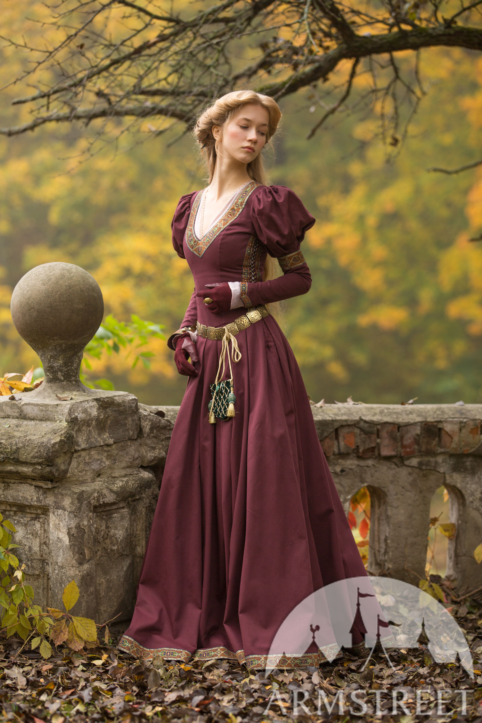 https://armstreet.com/catalogue/full/princess-in-exile-dress-12.jpg