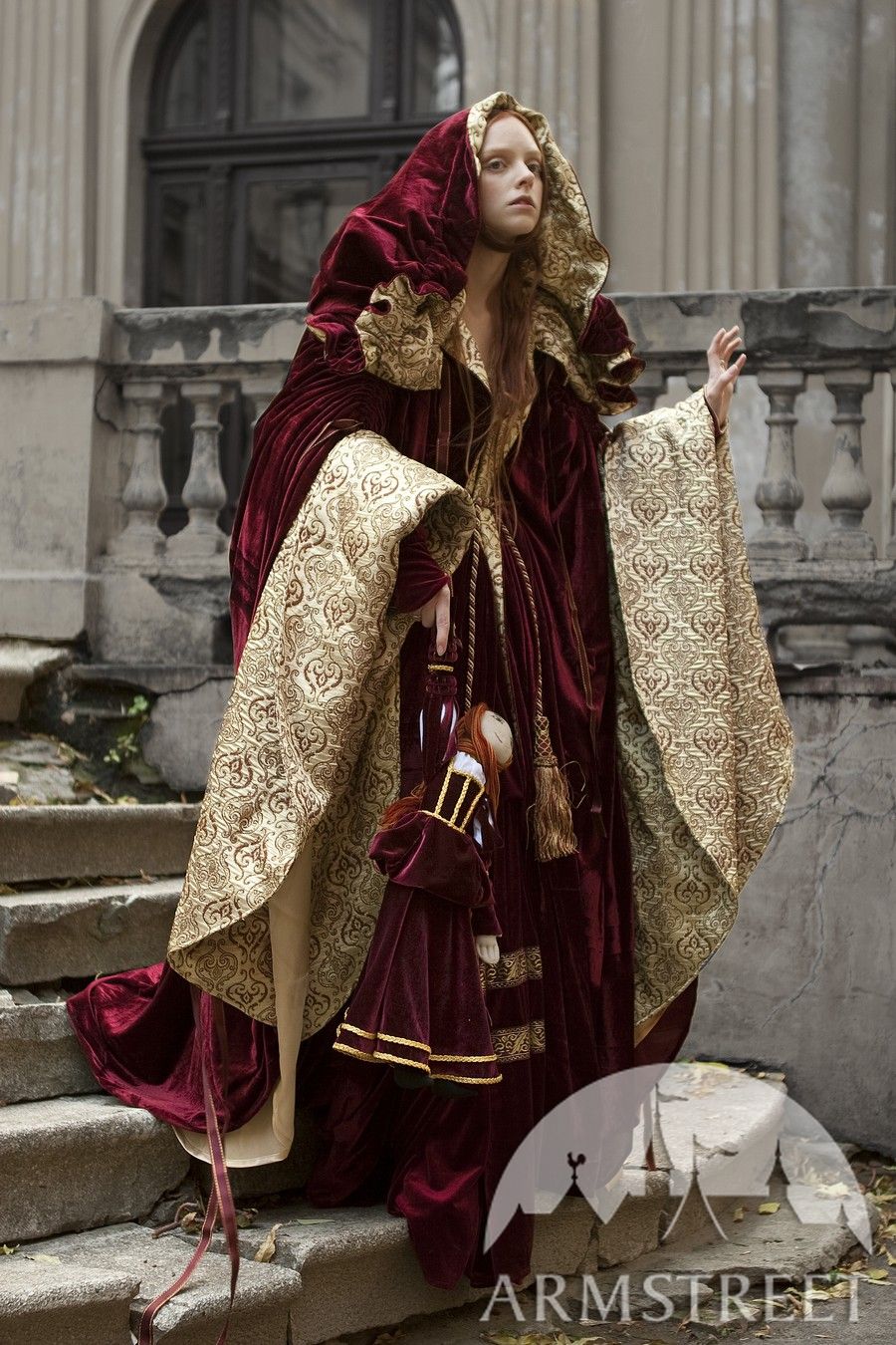 Renaissance Nobility Cloak. Available in: green flax linen, blue flax