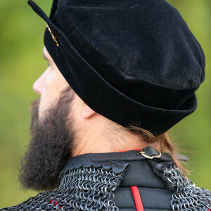 15th-16th century velvet hat with central slit