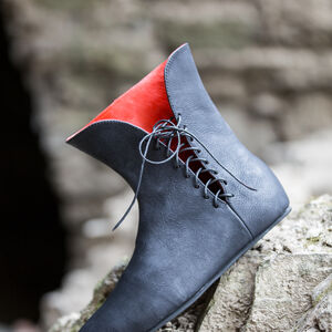 Ankle medieval boots with contrasting lining for men