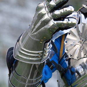 Medieval Gauntlet Gloves  Knights Templar Gothic Articulated Finger Set 