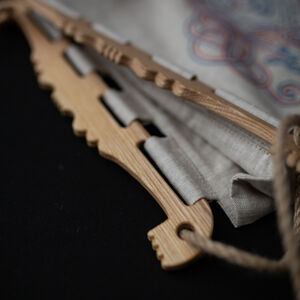 Big Haithabu bag with handmade embroidery and wooden chairback handles