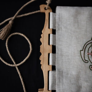 Big Haithabu bag with handmade embroidery and wooden chairback handles