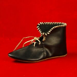 BLACK MEDIEVAL BOOTS/SHOES HANDMADE LEATHER SHOES