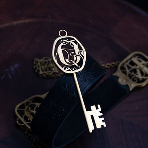Q letter key “Keys and Symbols” by ArmStreet