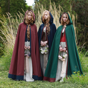 Medieval Cloaks for Bridesmaids “Secret Garden”