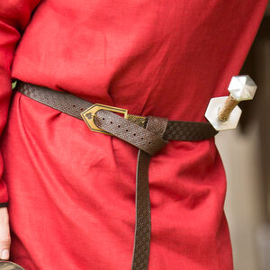 Embossed leather belt with etched accents XIII century