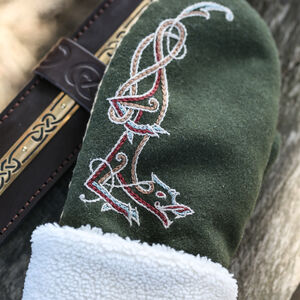 Embroidered woolen viking mittens “Sigfus the Shield”