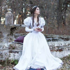 Medieval Dress "Found Princess"