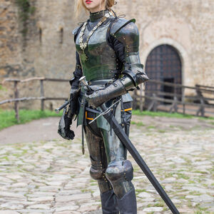 Female Fantasy Knight Armor Suit “Dark Star”