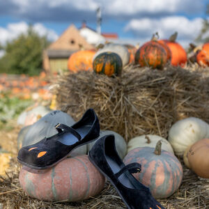 Halloween edition Cow Mouth style women’s square shoes with cutouts
