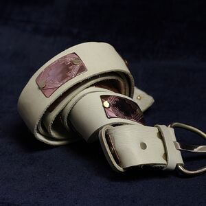 HANDMADE EXCLUSIVE MILK-WHITE BELT