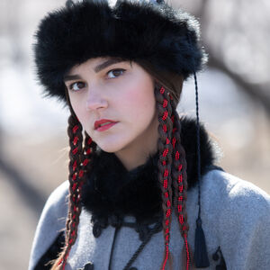 Historically Inspired Woolen Hat with Faux Fur “Queen of Shamakhan”