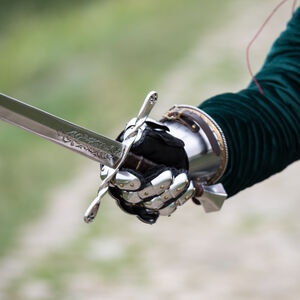 Kingmaker Sword with Scabbard Set