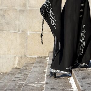 Long wool Gothic coat "Blackbird" with hood