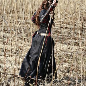 Black Medieval Clothing "Lady hunter" 