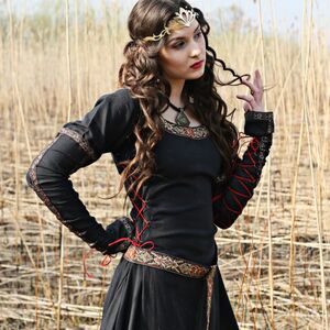 Black Medieval Gown "Lady hunter" 