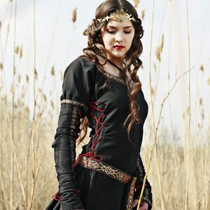 Medieval Costume "Lady hunter" 