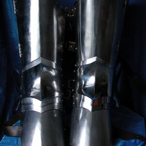 MEDIEVAL COMBAT LEGS WITH THIGH PLATE