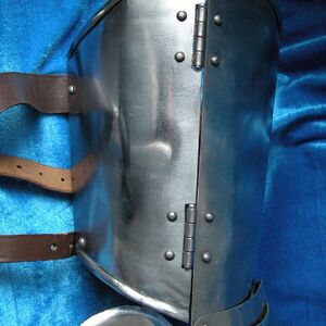 MEDIEVAL COMBAT LEGS WITH THIGH PLATE