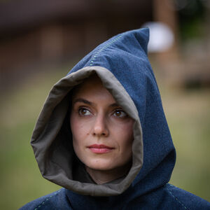 Medieval embroidered woolen hood with lining “Fireside Family”