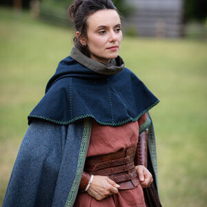 Medieval embroidered woolen hood with lining “Fireside Family”