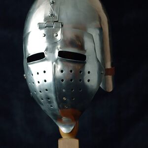 MEDIEVAL KLAPPVISOR HELMET