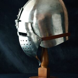 MEDIEVAL KLAPPVISOR HELMET