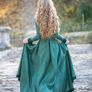 Green Medieval Dress “Autumn Princess”