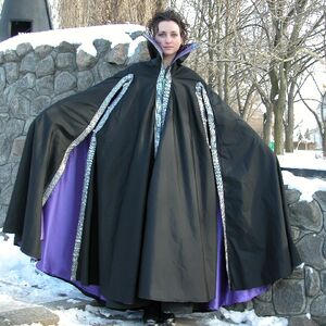 MEDIEVAL REVERSABLE CLOAK