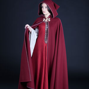 Woolen Red Cloak “Labyrinth” 