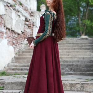 Medieval Clothing for Women "Green Sleeves"